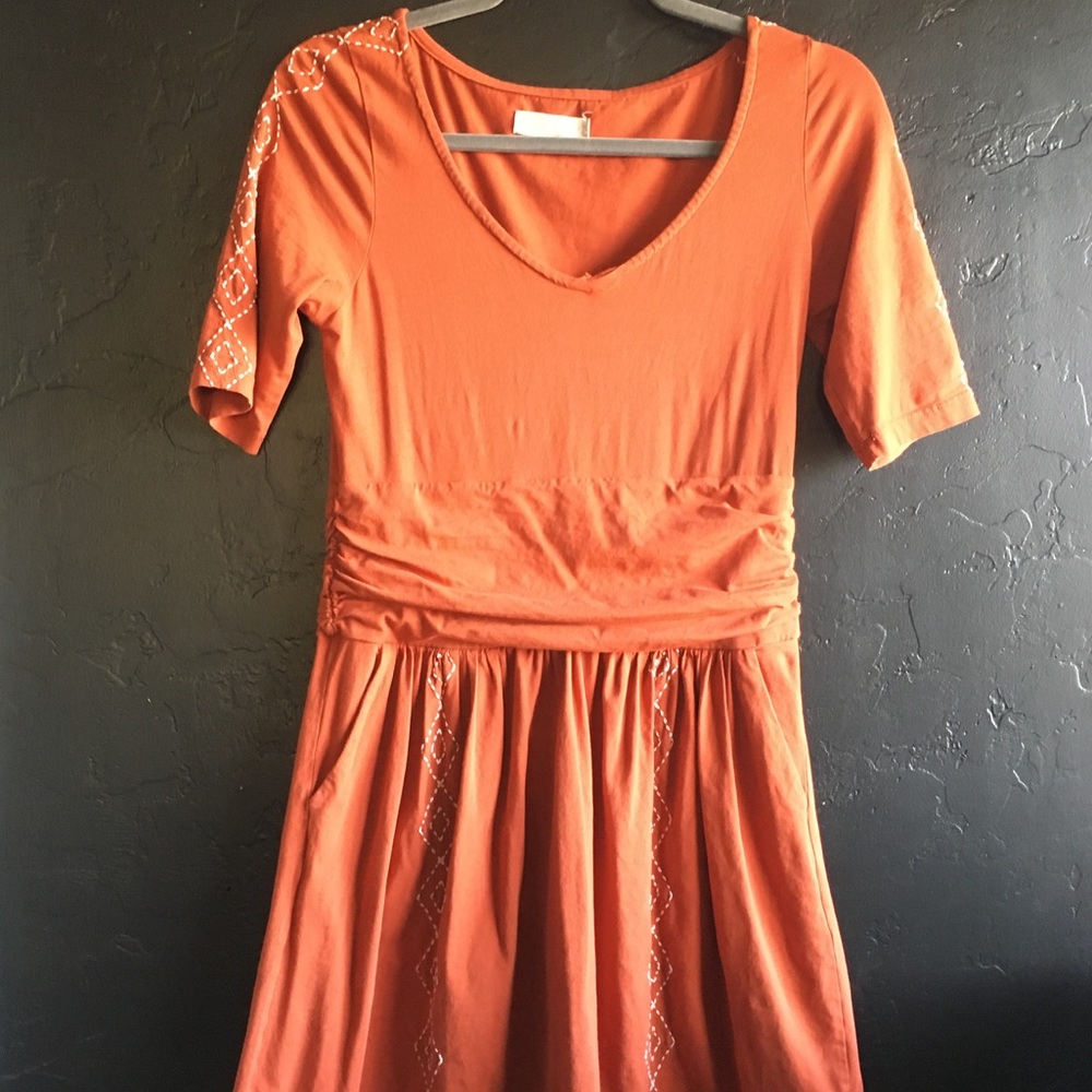Women's medium dress from Synergy.